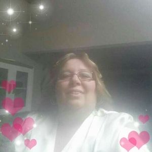 Meet your Posher, Evelyn